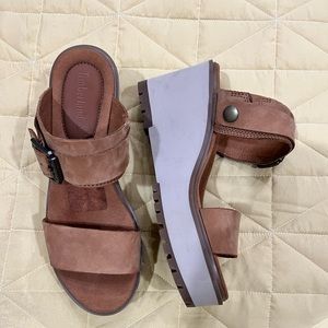 Super cute Timberland Wedges